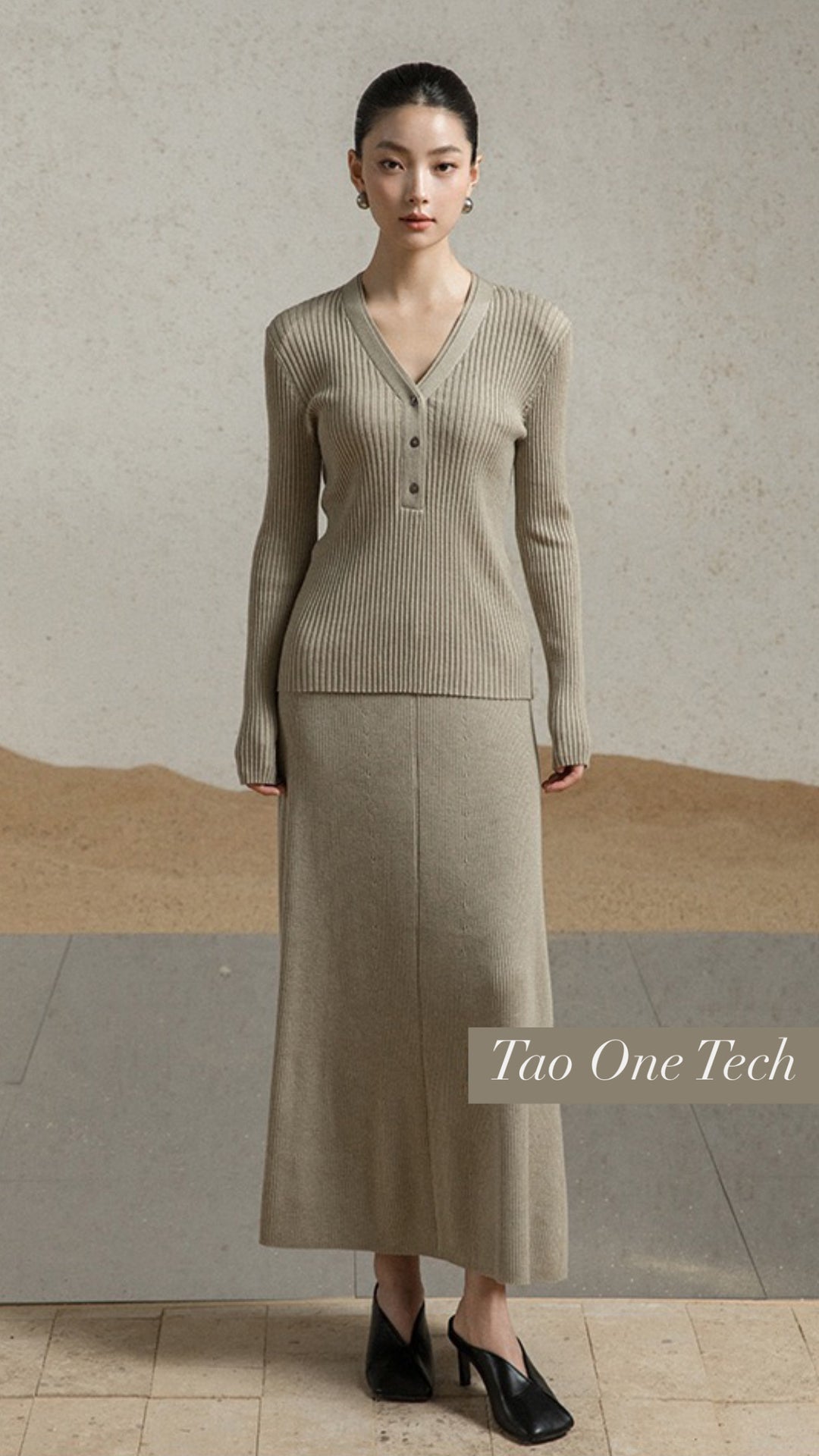 Tao One Tech™ • Zen Lotus Knit Skirt • High Waist • Mid-Length Hip Skirt• Breathable • Non-Itchy • Washable Wool Acrylic Blend