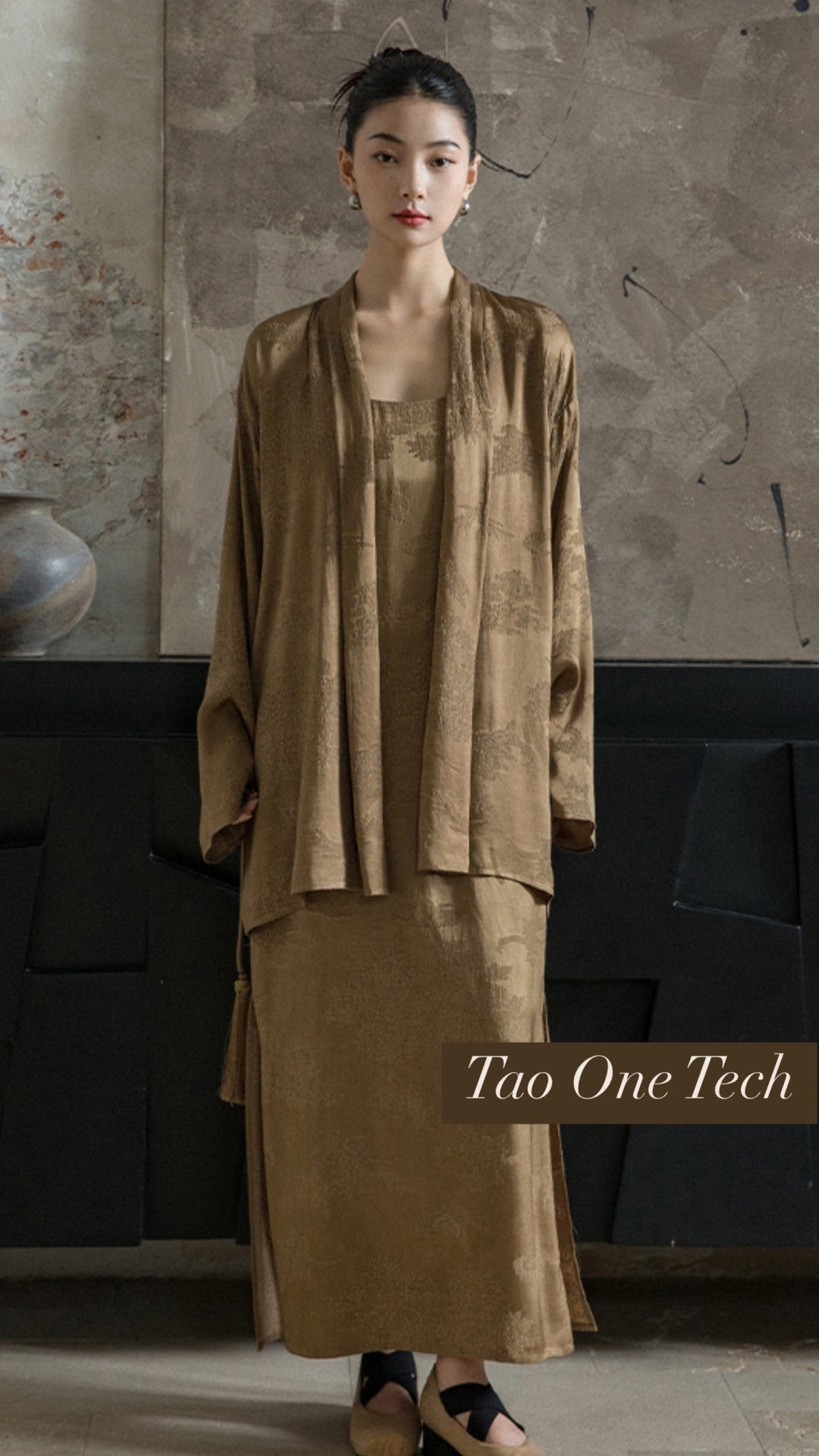 Tao One Tech™ • Floral Jacquard Kimono • with Lace-Up Tassels • Silky Rayon