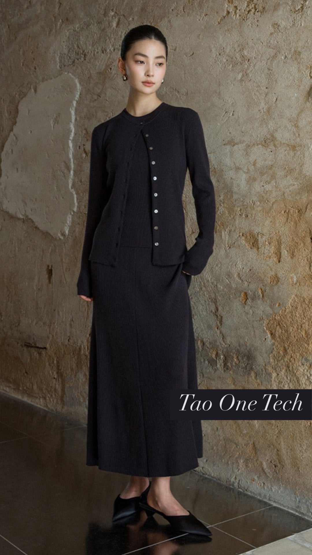 Tao One Tech™ • Zen Lotus Knit Skirt • High Waist • Mid-Length Hip Skirt• Breathable • Non-Itchy • Washable Wool Acrylic Blend