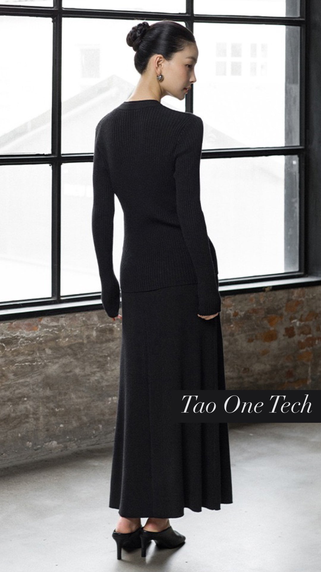 Tao One Tech™ • Zen V-Neck Ribbed Sweater • 3 Buttons • Breathable • Non-Itchy • Washable Wool Acrylic Blend