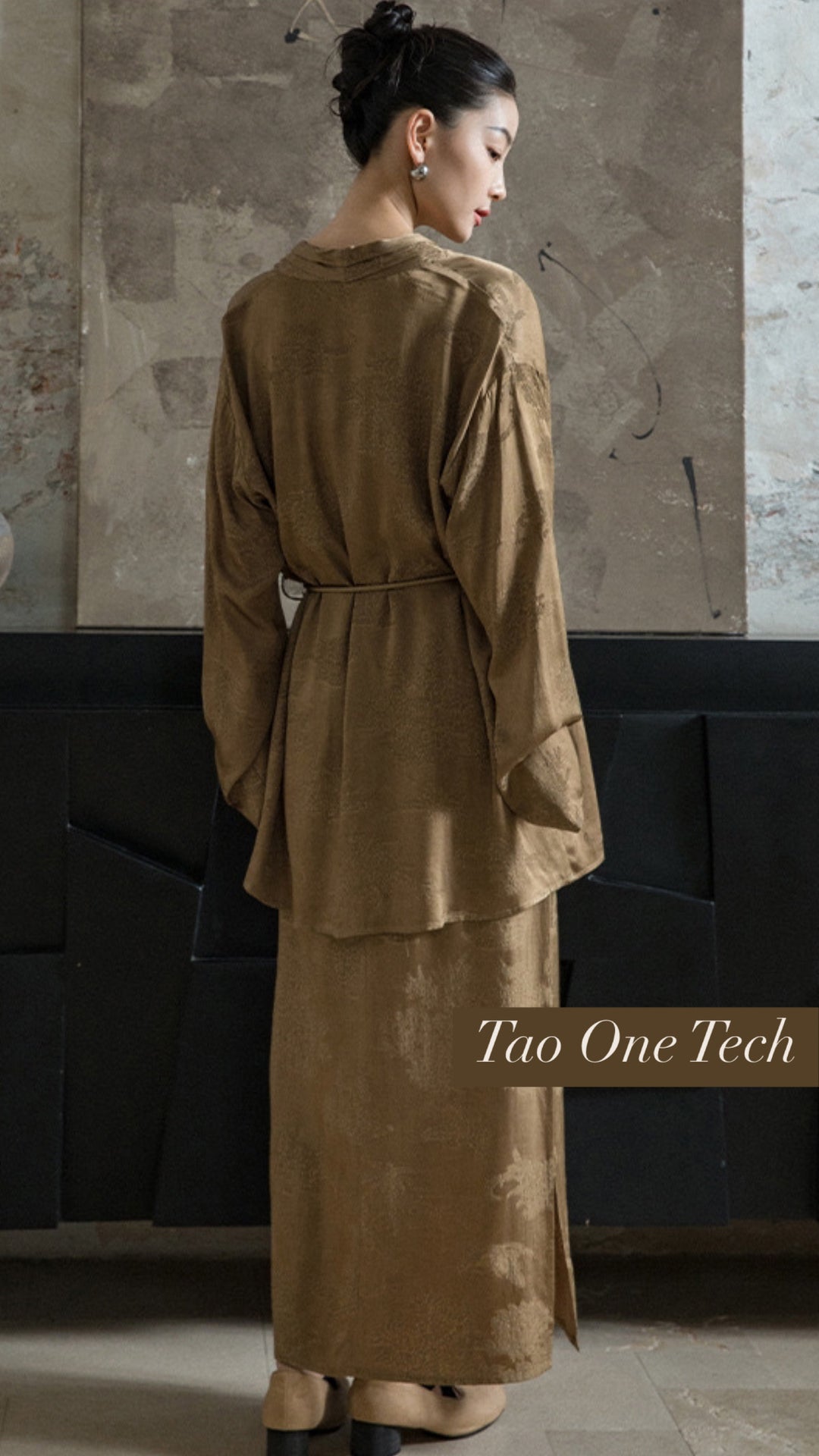 Tao One Tech™ • Floral Jacquard Kimono • with Lace-Up Tassels • Silky Rayon