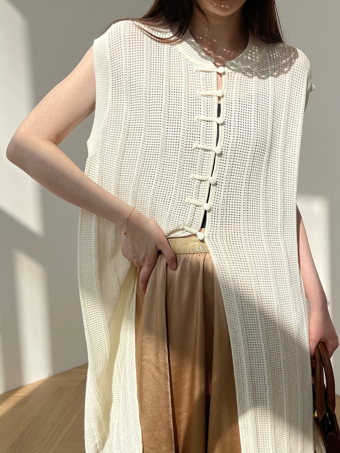 Tao One Tech™ • Long Knit Sun Dress • Cardigan • Sleeveless • Linen Cotton • 7 Buttons