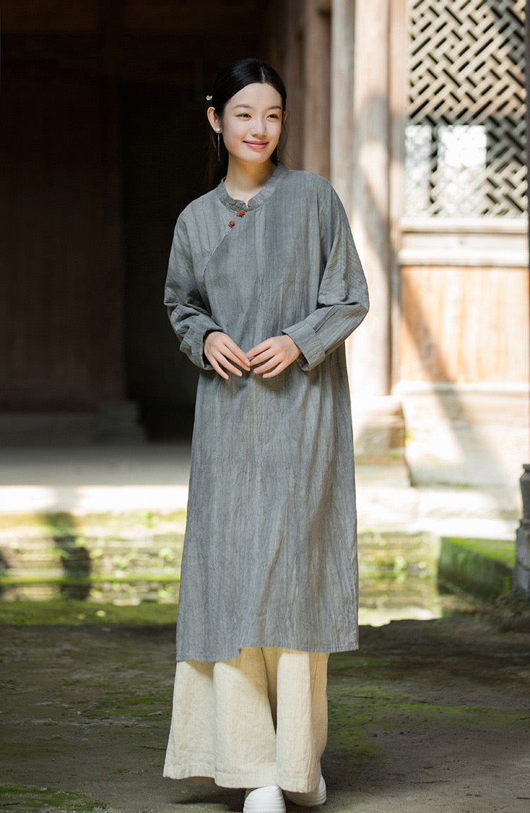 Tao One Tech™ • Zen Cheongsam Tea Dress • 2 Buttons • Long-Sleeves • Full Coverage • Oversized Relaxed Fit • Tech Pockets • Tie-Dye Folds • Ramie Cotton