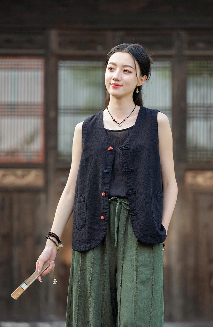 Tao One Tech™ • Zen Contrast Vest • Sleeveless • V-Neck • 4 Buttons • Tech Pockets • Ramie Bamboo Cotton • Gender Neutral