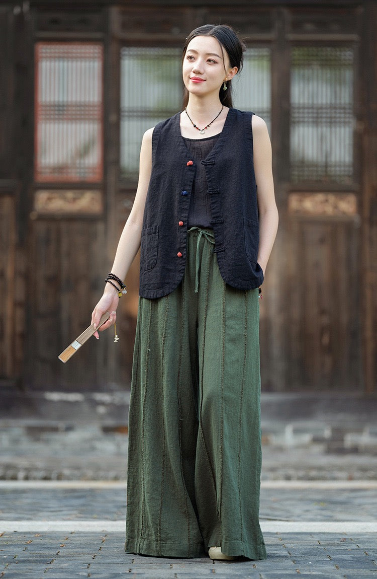 Tao One Tech™ • Zen Contrast Vest • Sleeveless • V-Neck • 4 Buttons • Tech Pockets • Ramie Bamboo Cotton • Gender Neutral